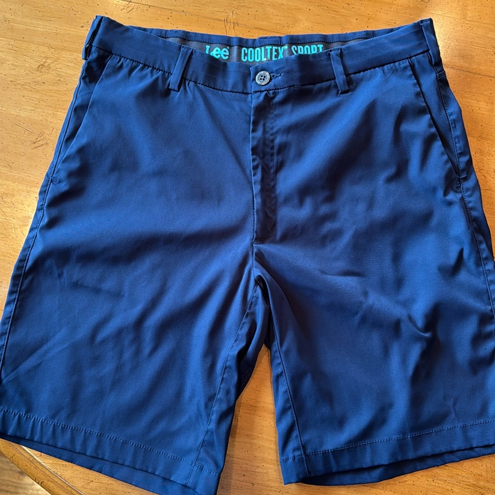 Men’s Lee Cooltex Sport Golf shorts. Size 36